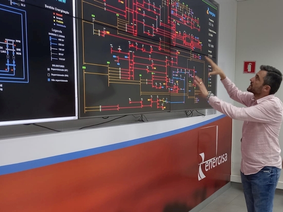 Computador com o sistema de controle ADMS