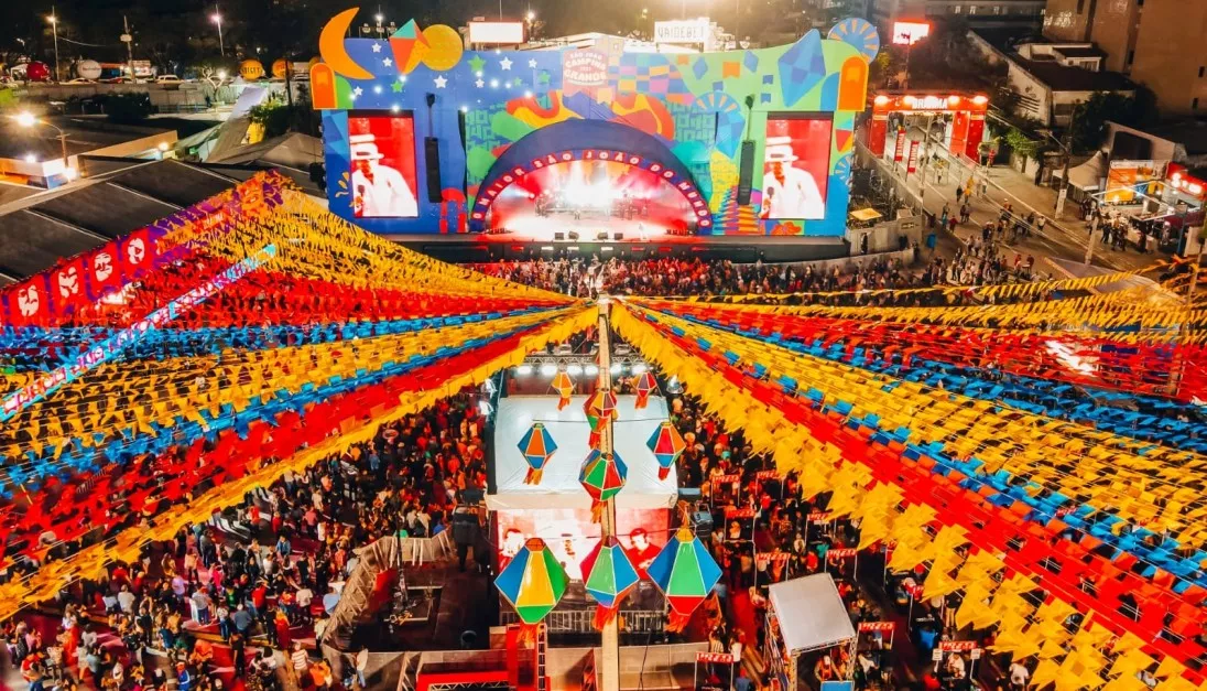 Foto aérea do palco do Maior São João do Mundo, em Campina Grande (PB)